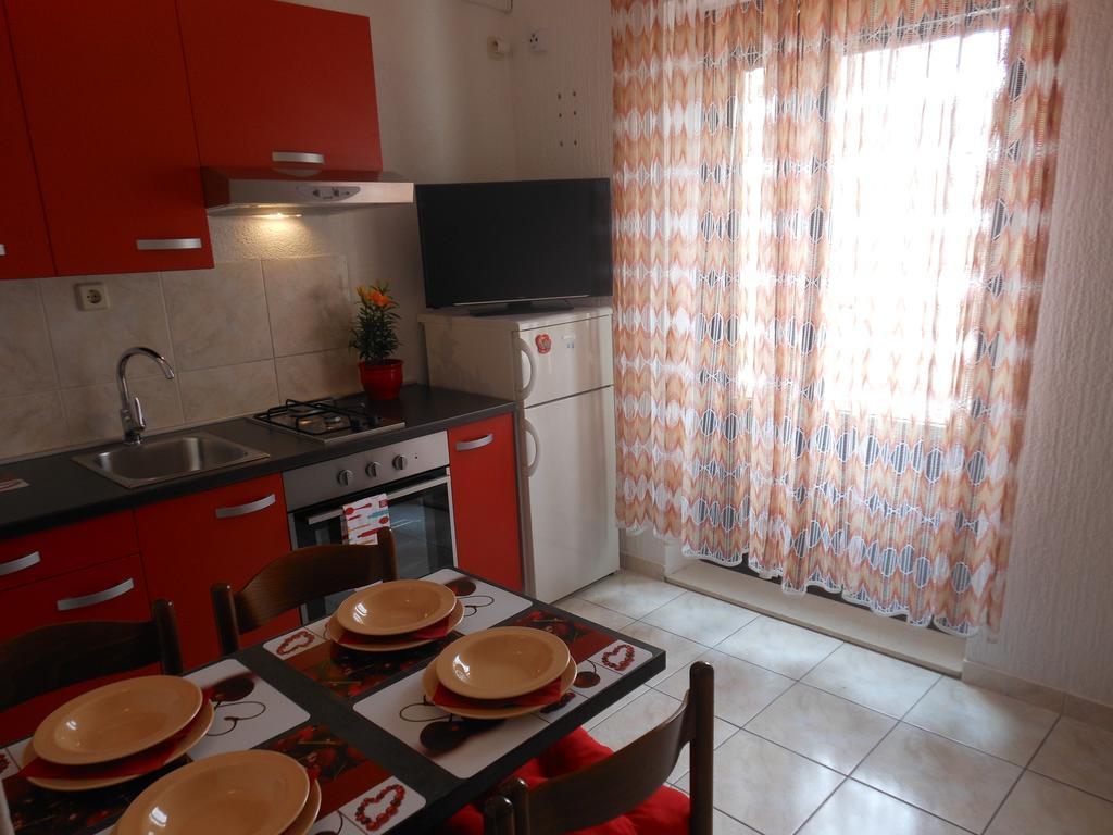 Donami Apartments Pag Town Exterior foto